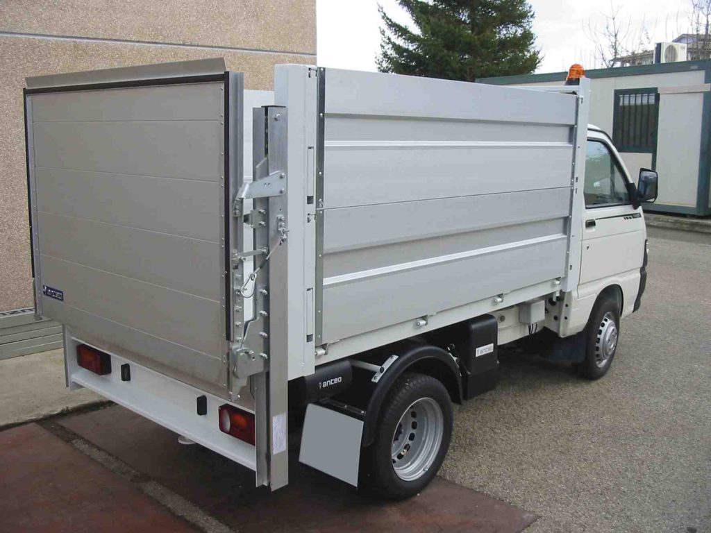 This lift has been designed for utility and light commercial vehicles with flatbed or dropsided bodywork. With a lifting capacity of 500 kgs, the lift provides a facility to load the rear of the vehicle over the lowered platform without having to unfold the platform, reducing the possibility of damaging the platform. It also has a much reduced drag effect on dropsided vehicles when travelling, due to the folded platform, and gives the vehicle better fuel economy than with a full depth platform.